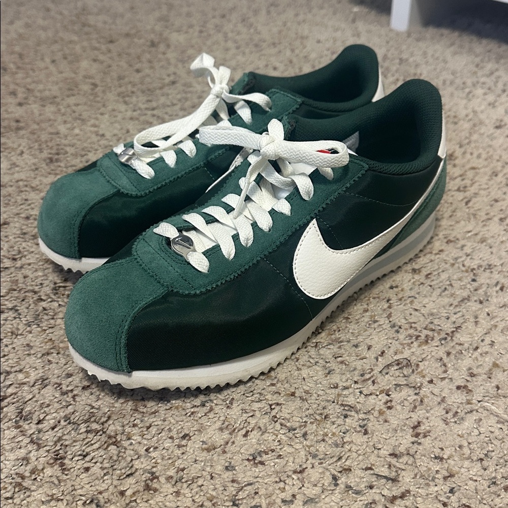 Like New - Nike Forest Green and White Sneakers - Picture 2 of 8